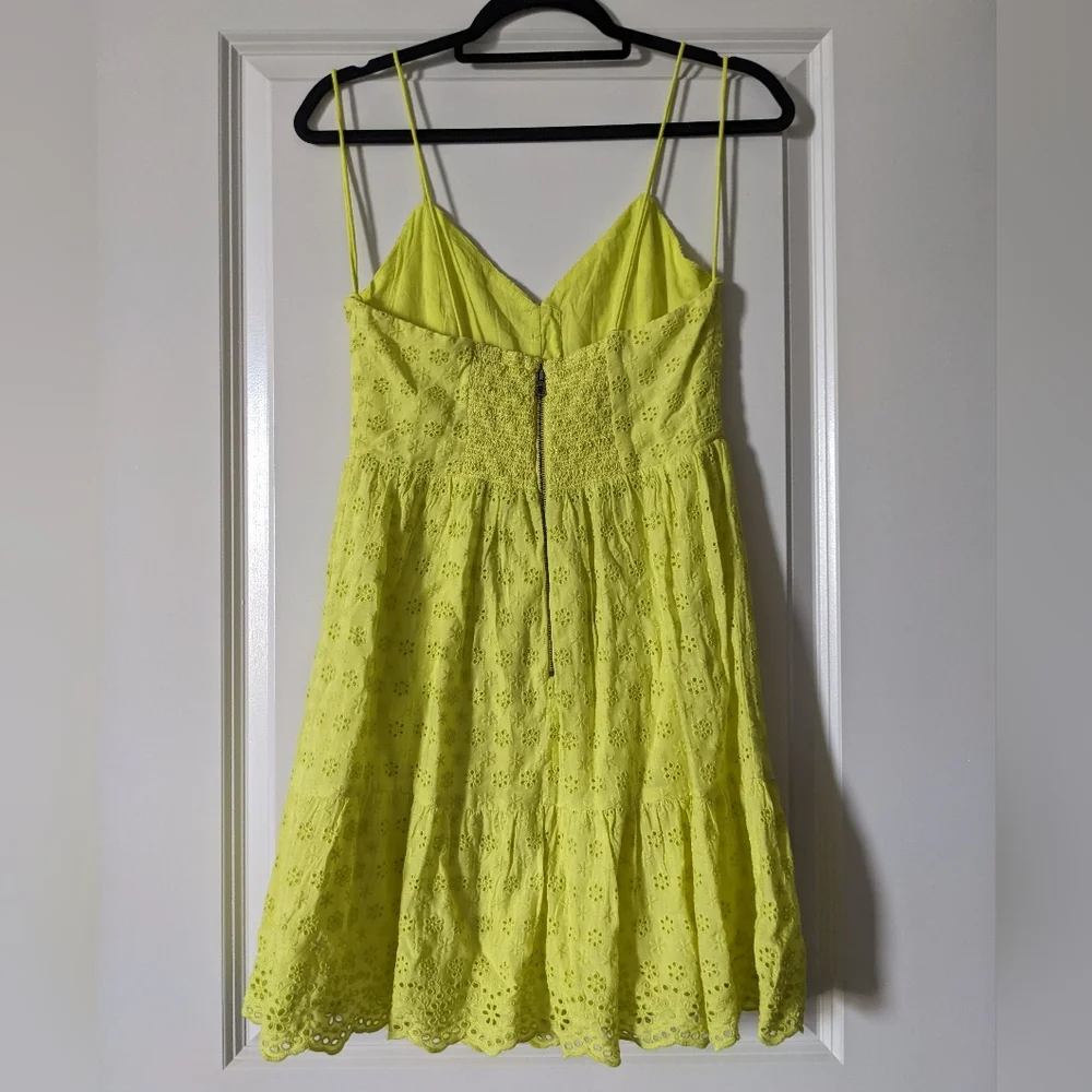 Alice + Olivia Fae Dress - Picture 3 of 6